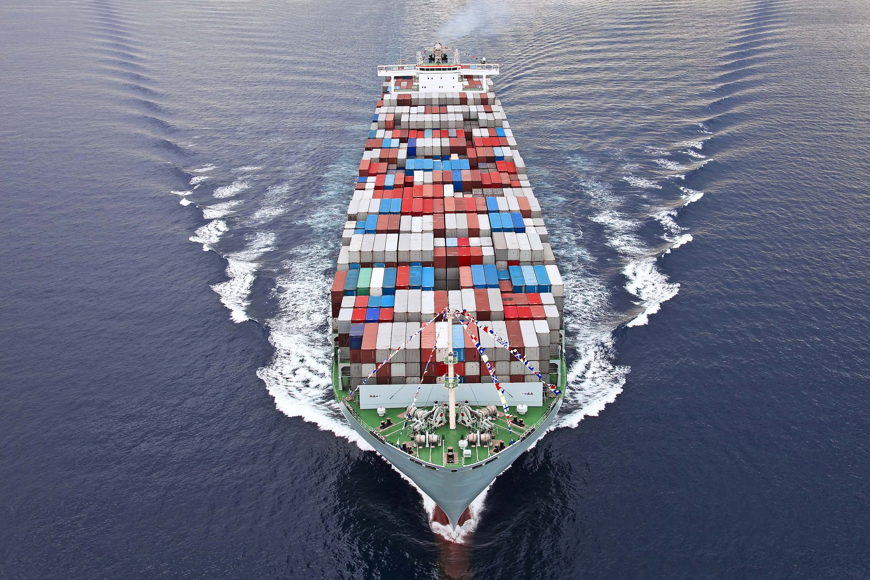 An image of a container ship to highlight implementation of e-fuels in shipping